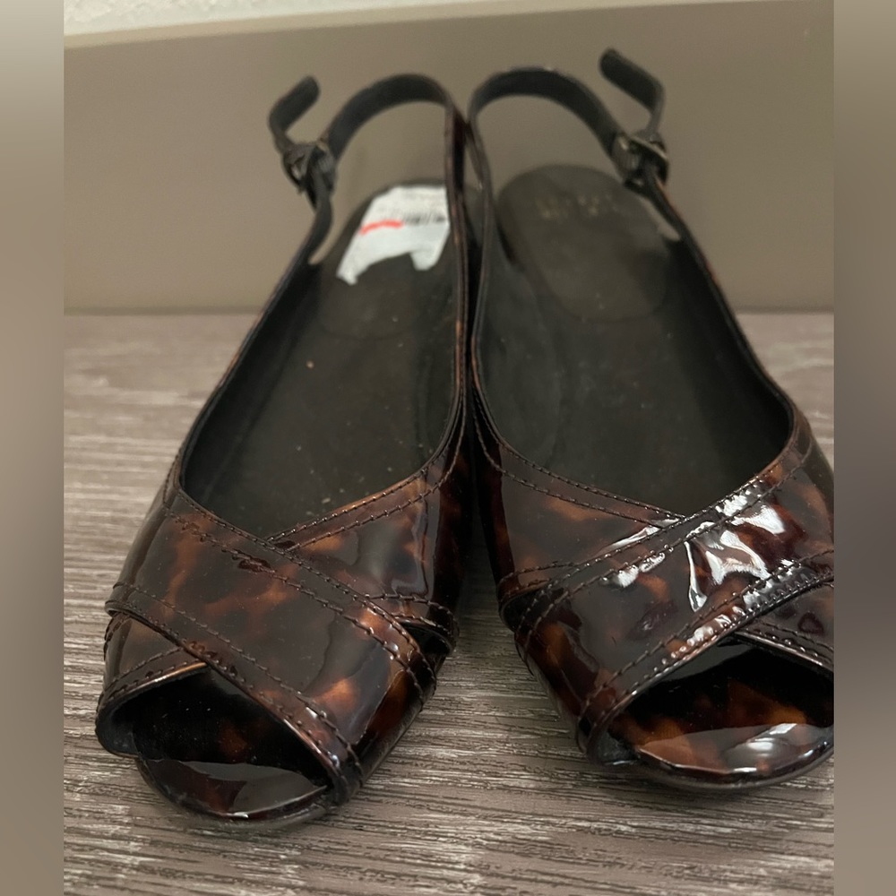 Stuart Weitzman Tortoiseshell Wedge Open-Toed Sho… - image 2